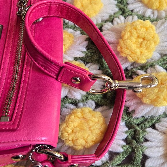 Coach Poppy Pink Liquid Gloss Purse - Picture 10 of 14